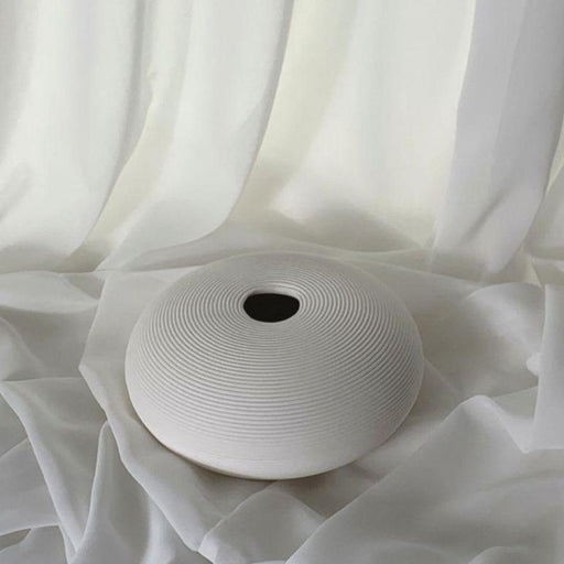 1 Pcs Donut Shape Ceramic Vase for Flower Pot, Gift, Home Decor, Bedroom, Office Corner, Living Room, Valentine Décor Item (White) (Pack of 1)