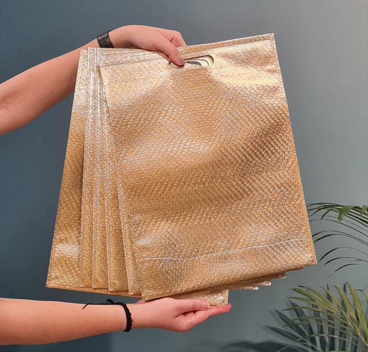 Big Size Non Woven Fabric Bag With Handle 39.5 x 30 cm Gift Paper bag, Carry Bags, gift bag, gift for Birthday, gift for Festivals, Season's Greetings and other Events(Gold)