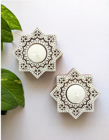 2 Pcs Wooden Candle Holder with 2 wax Candles, Floor Decoration Reusable for Puja Diwali Decor Tealight Candle Holder Diya for Pooja.
