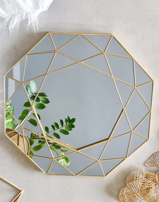 1 Pc Hexagone Shaped Fiber Wall Mirror Hanging Frame for Home Decor, Hanging in Bedroom, Living Room with Hook for Hanging for Decor.