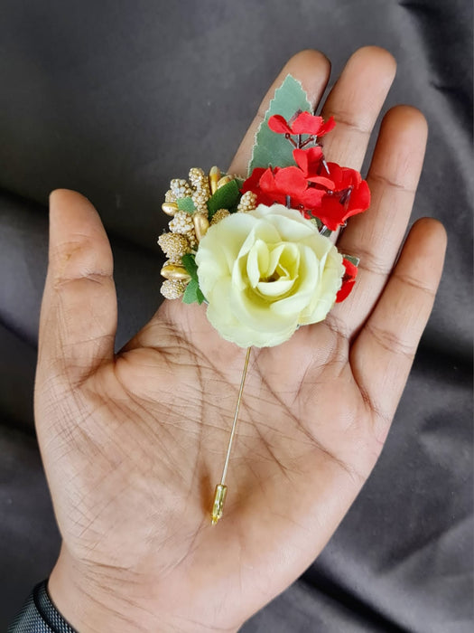 Offwhite Flower Brooch Pins for wedding decoration Wedding ceremony Brooch pin for wedding.