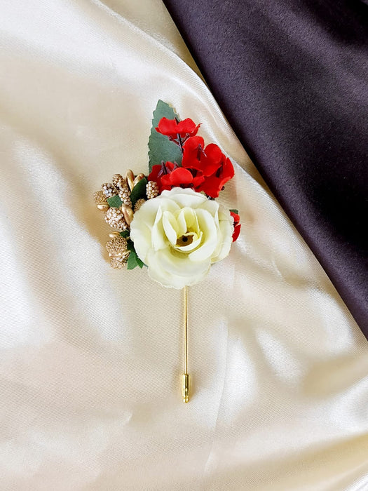 Offwhite Flower Brooch Pins for wedding decoration Wedding ceremony Brooch pin for wedding.