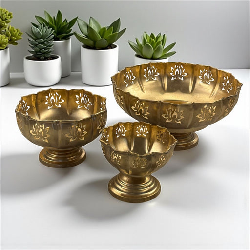 3 Pcs Decorative Round Gold Polish Decorative Urli Bowl for Home Decor,Mandir Decor,Diwali Decor, Floating Flowers,Candles Diya holder, Office,Table Decor, Entrance Decoration Item (Pack of 1) (Golden)