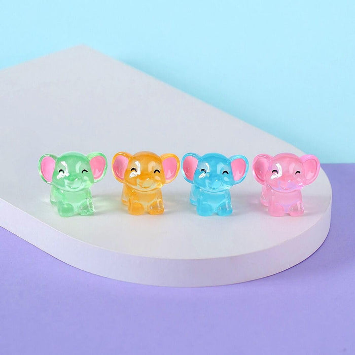 1 Set Elephant Miniature Set for Home, Bedroom, Living Room, Office, Restaurant Decor, Figurines and Valentine Decoration Items, (Resin) (4 pieces)