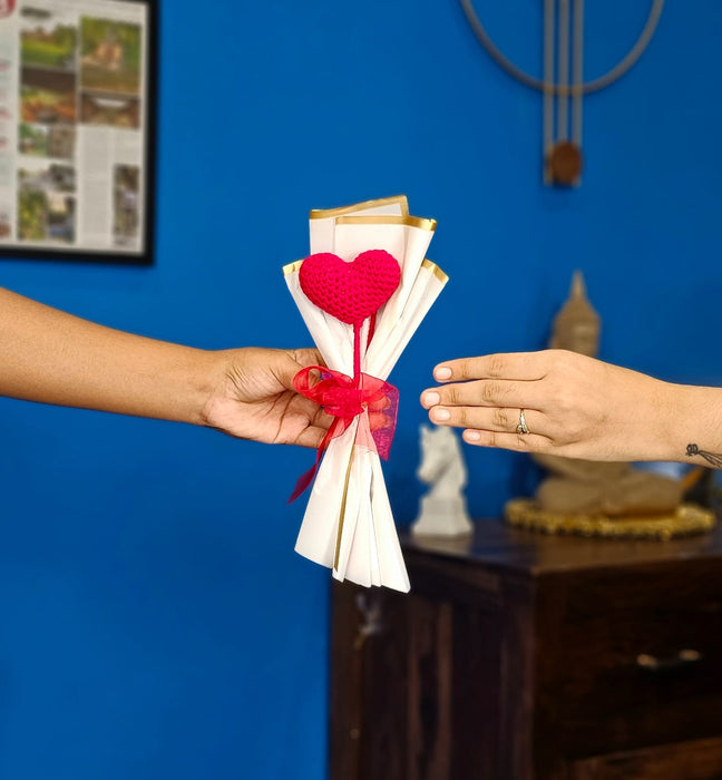 1 Pcs Ready to use Crochet Bouquet for Best Wishes, Gifting, Valentine, Wedding, Home Decor, Office, Bedroom, Balcony Decoration Items, Welcoming(Fabric)