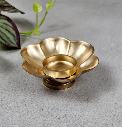 5 Pcs Decorative Round Gold Polish Decorative Urli Bowl Candle Holder for Home Decor,Mandir Decor,Diwali Decor, Floating Flowers,Candles Diya holder, Office,Table Decor, Entrance Decoration Item (Pack of 1) (Golden)