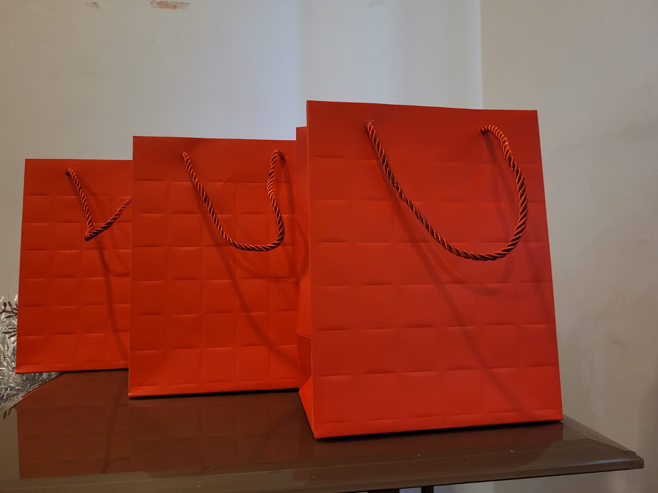 Big Size Paper Bag With Handle 33 x 25 x 12 cm Gift Paper bag, Carry Bags, gift bag, gift for Birthday, gift for Festivals, Season's Greetings and other Events(Red)