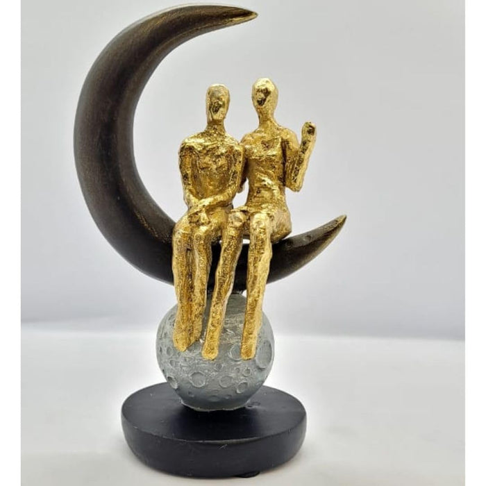 SATYAM KRAFT 1 Piece Couples Sitting on Moon Statue, Home Decor Showpiece – Cute Couples Showpiece Design Statue for Decorative Room Enhancement