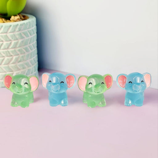 1 Set Elephant Miniature Set for Home, Bedroom, Living Room, Office, Restaurant Decor, Figurines and Valentine Decoration Items, (Resin) (4 pieces)