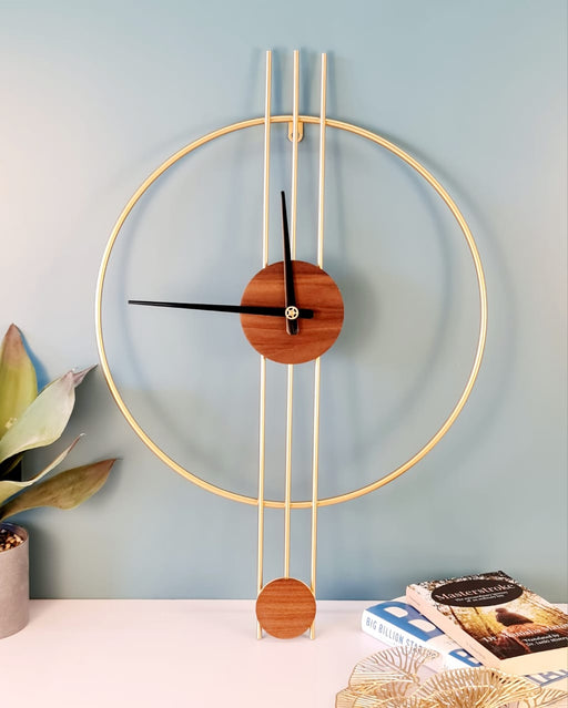 1 Pcs Elegant Analog Wall Clock - Perfect for Office or Home, Living Room, bedroom, Gifting.(Golden)