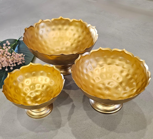 1 Set (3 Pcs) Decorative Lotus Design Gold Polish Urli Bowl | Home, Mandir, Diwali & Table Décor (Golden)